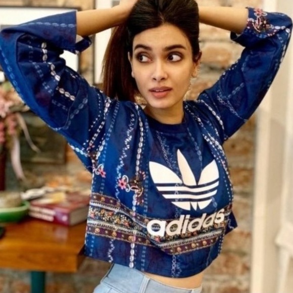 FARM Rio Blue Patterned Crop Top - Picture 1 of 12